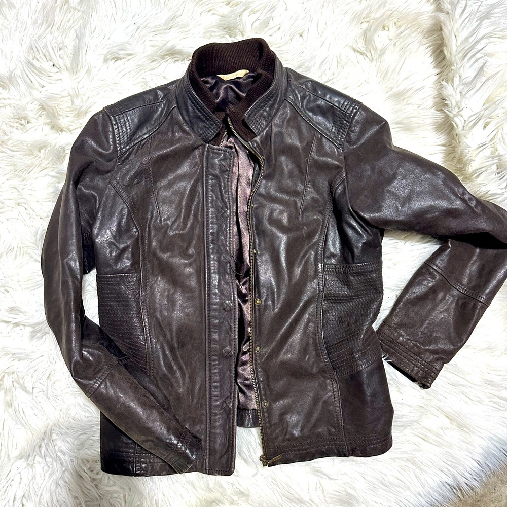 Brown vintage leather jacket two side pockets